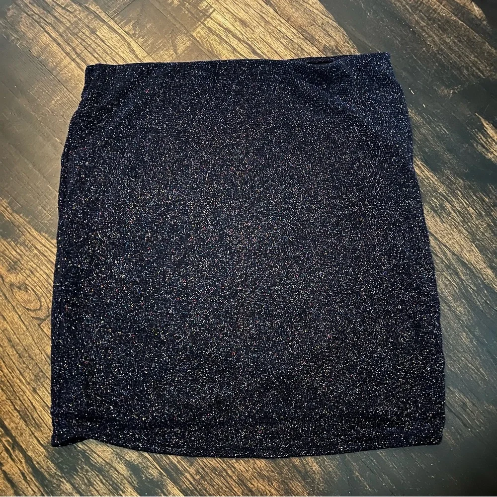 Women’s H&M Divided Navy Blue Glittery Sparkle Holidays Skirt sz M NWT